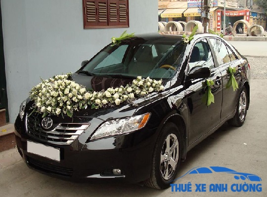 Cho Thuê Xe Cưới Toyota Camry 2.4 giá rẻ