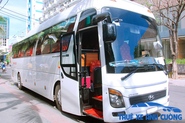 Thuê xe du lịch 45 chỗ đi Yên Tử