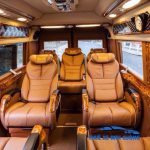 hinh-anh-xe-limosine-9 cho-1