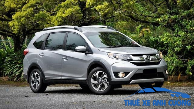 anh-cuong-cho-thue-xe-7-cho-chat-luong