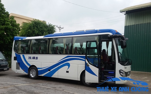 dich-vu-thue-xe-35-cho-anh-cuong-gia-re