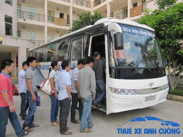 thue-xe-dua-don-cong-nhan