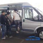 khach-hang-thue-xe-12-cho-2