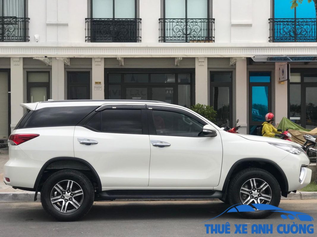 cần thuê xe 7 chỗ